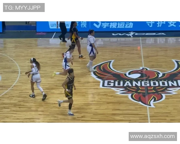 上海与广东篮球对决现场直播全程回顾精彩瞬间与赛场分析